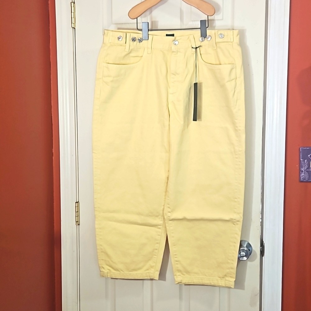 EDWIN Sz. L yellow Capri Jeans